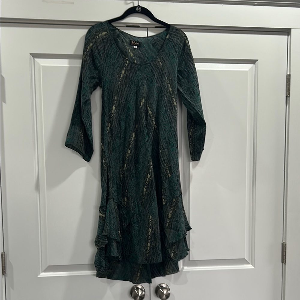 Biya by Johnny was silk dress